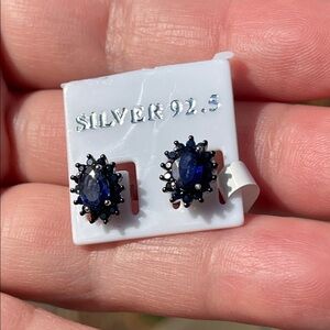 NWT Elegant Natural Blue Sapphire 6x4mm Earrings in 925 Sterling Silver